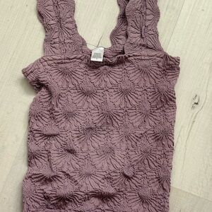 Textured Mauve Sleeveless Women’s Top